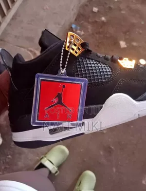 Jordan 4 Black Cat 37,38,39,40,41