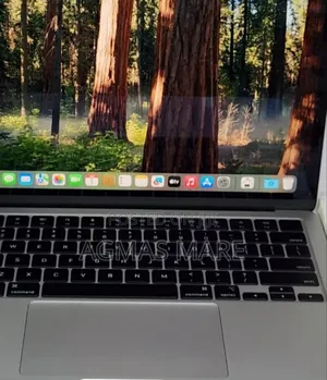 Photo - New Laptop Apple MacBook Air 2025 M4 13-Inch 16GB Apple M4 SSD 256GB