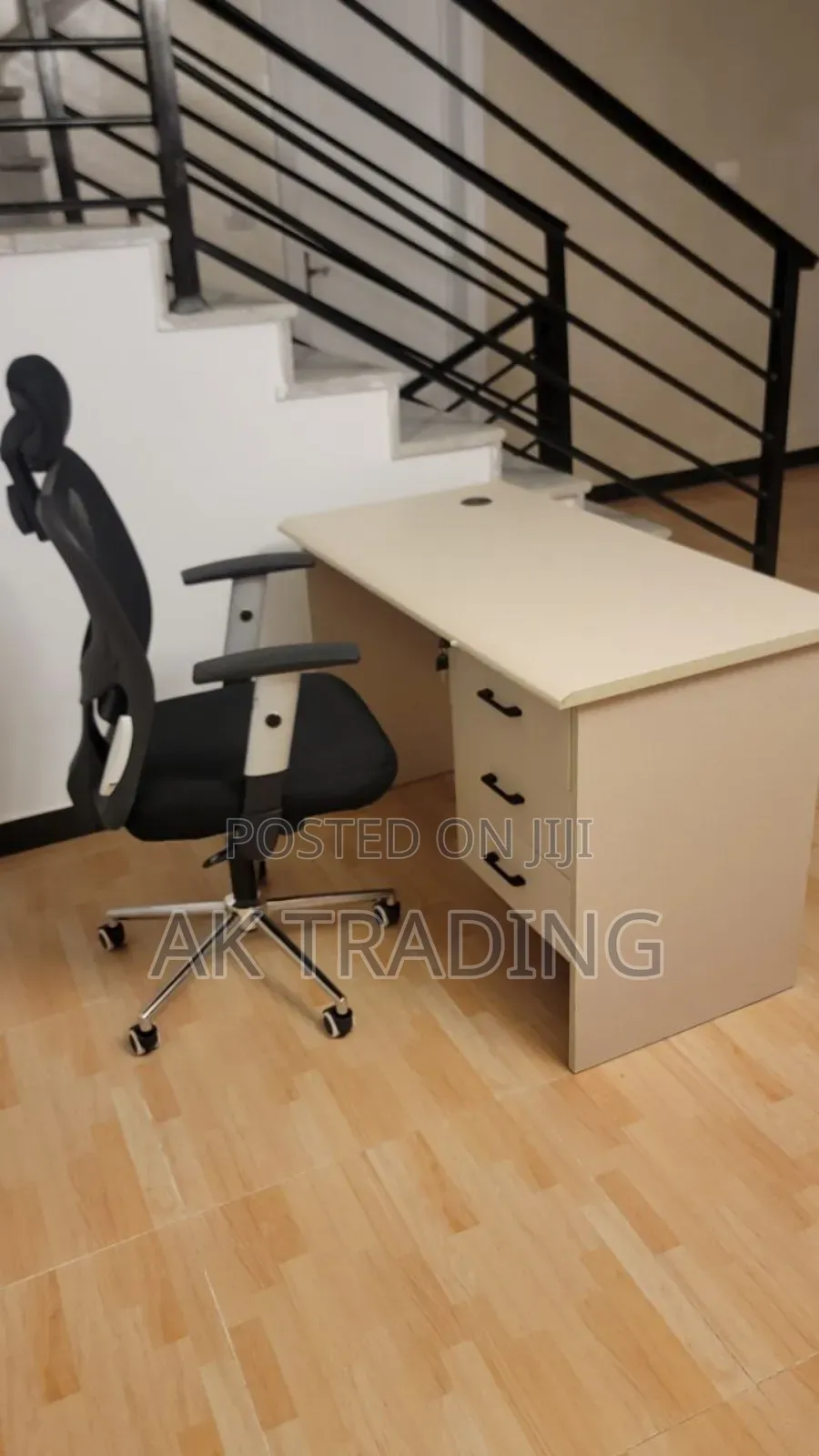 Modern Table and Manager Chair