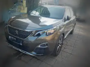 Peugeot 5008 2021 Gray