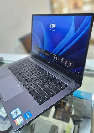 Photo - New Laptop Huawei Matebook D 15 8GB Intel Core I5 SSD 512GB