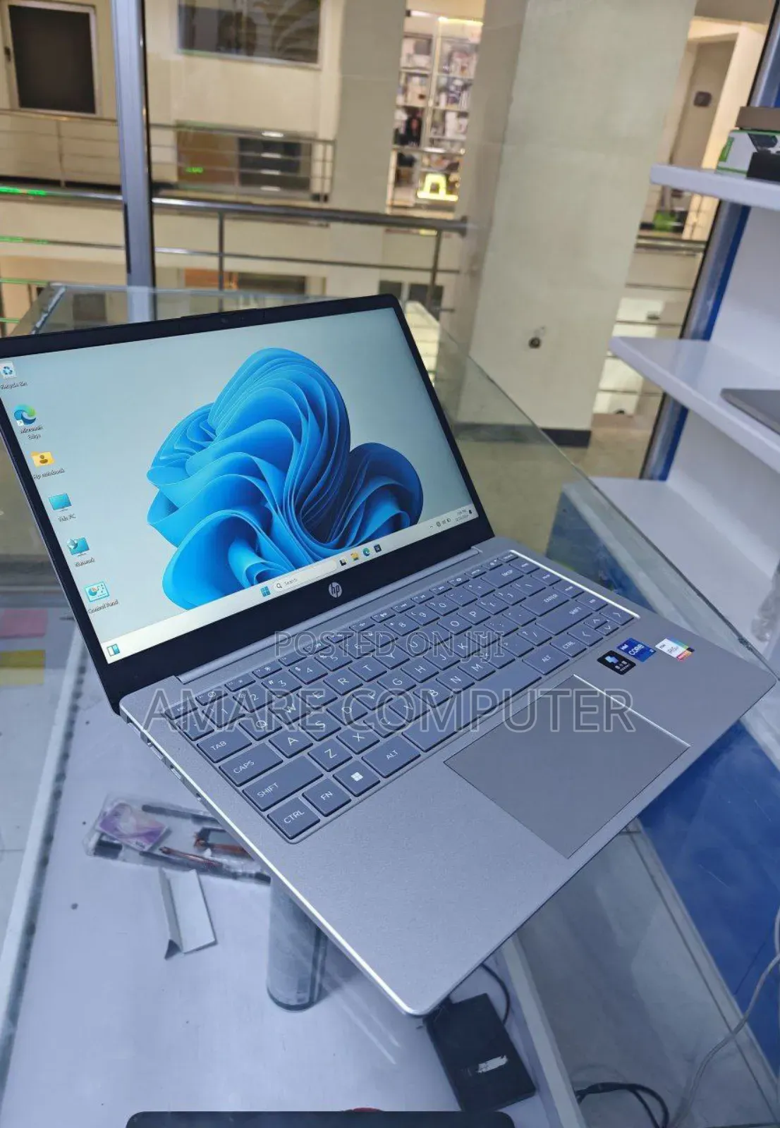 New Laptop HP Stream Notebook 16GB Intel Core I7 SSD 512GB