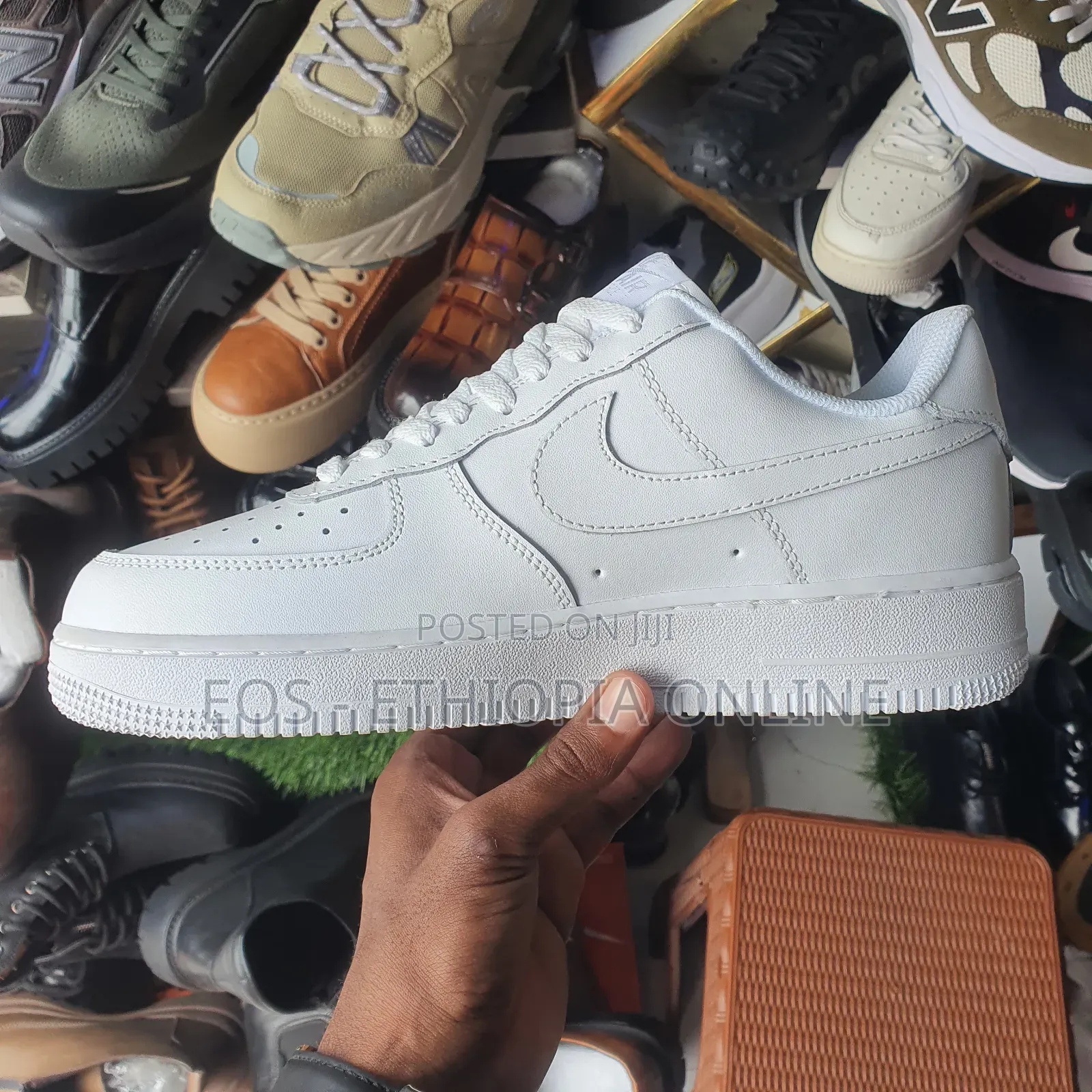 Nike Airforce 1 Low-Top Sneakers [On Hand]