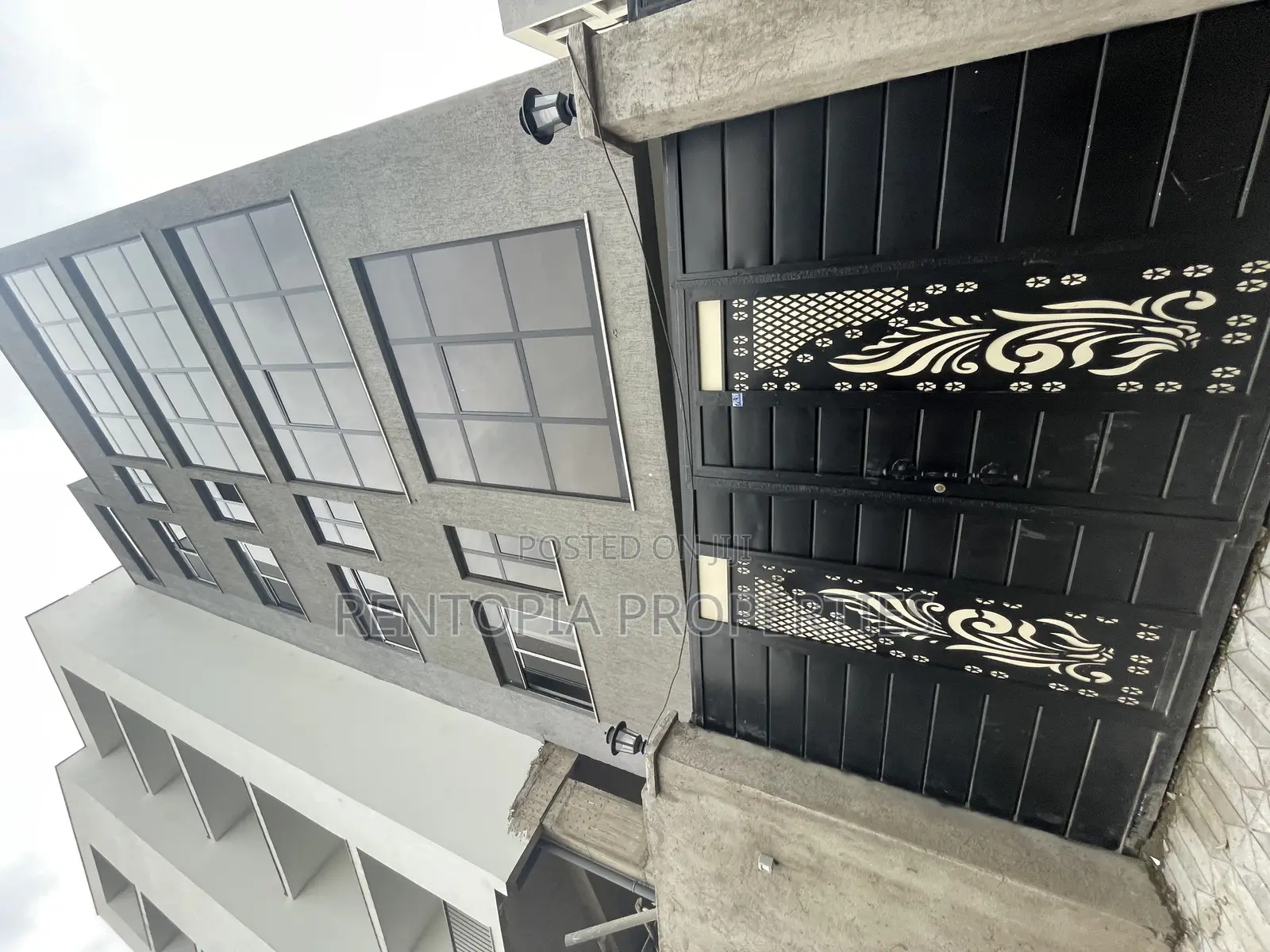 7bdrm Apartment in Bole for rent