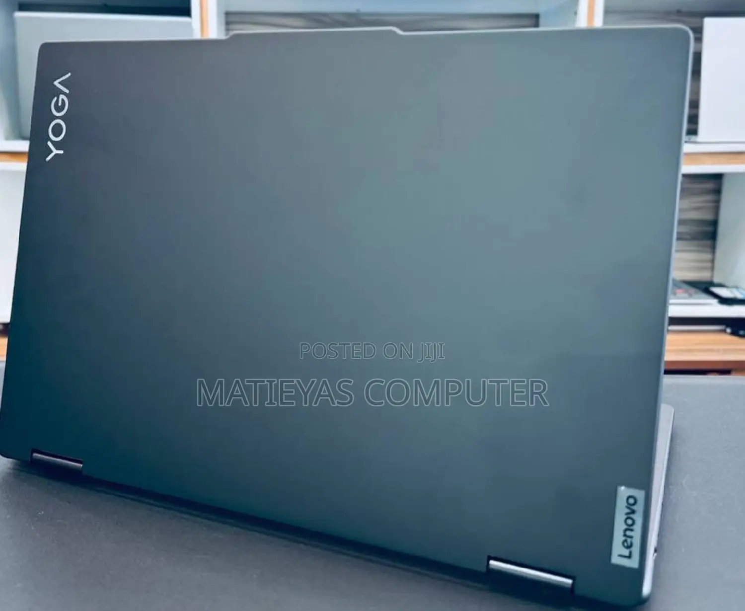 New Laptop Lenovo Yoga 7i 16GB Intel Core I7 SSD 512GB