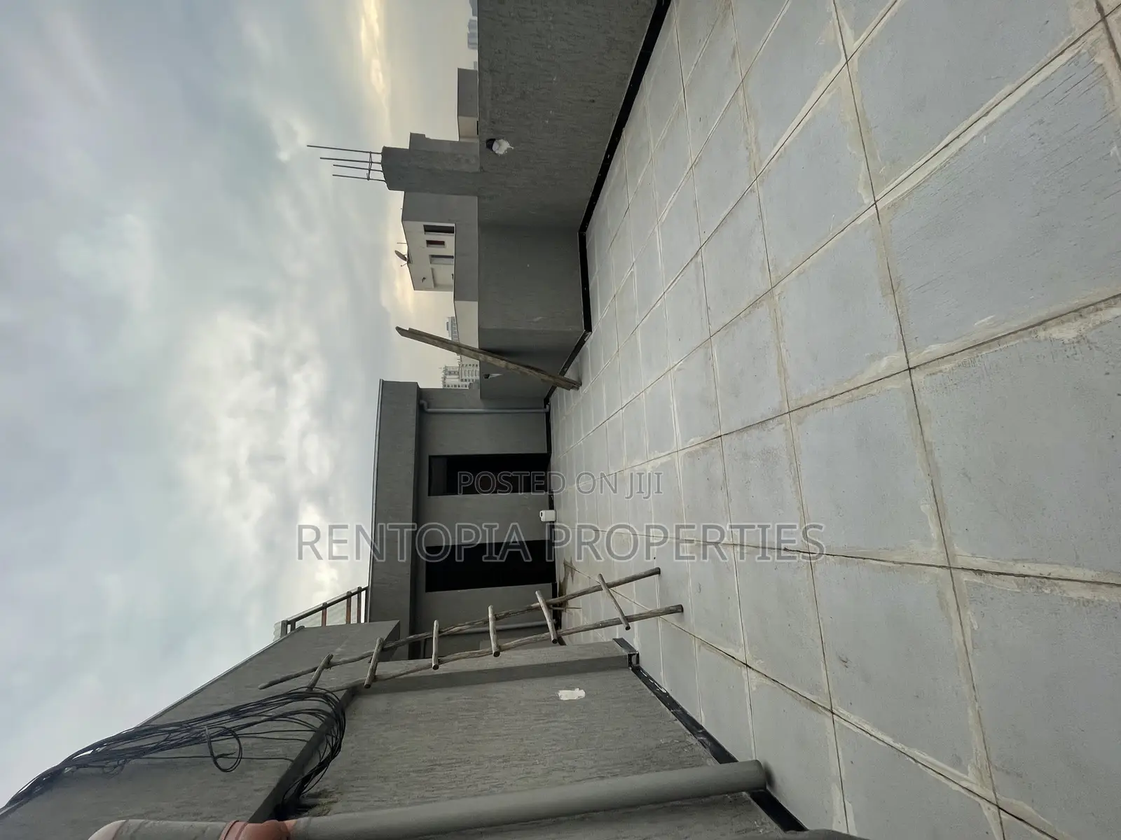 7bdrm Apartment in Bole for rent