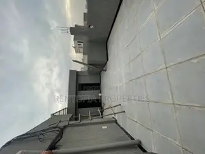 7bdrm Apartment in Bole for rent