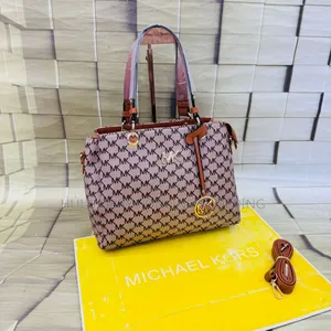 Michael Kors Lady Sling Bag