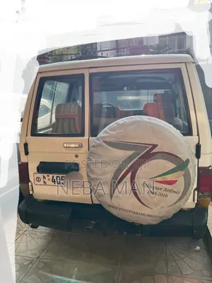 Toyota Land Cruiser 1992 White