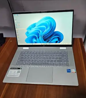 New Laptop HP Envy X360 8GB Intel Core I5 SSD 512GB