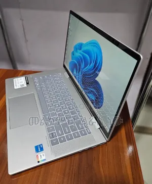 New Laptop HP Envy X360 8GB Intel Core I5 SSD 512GB