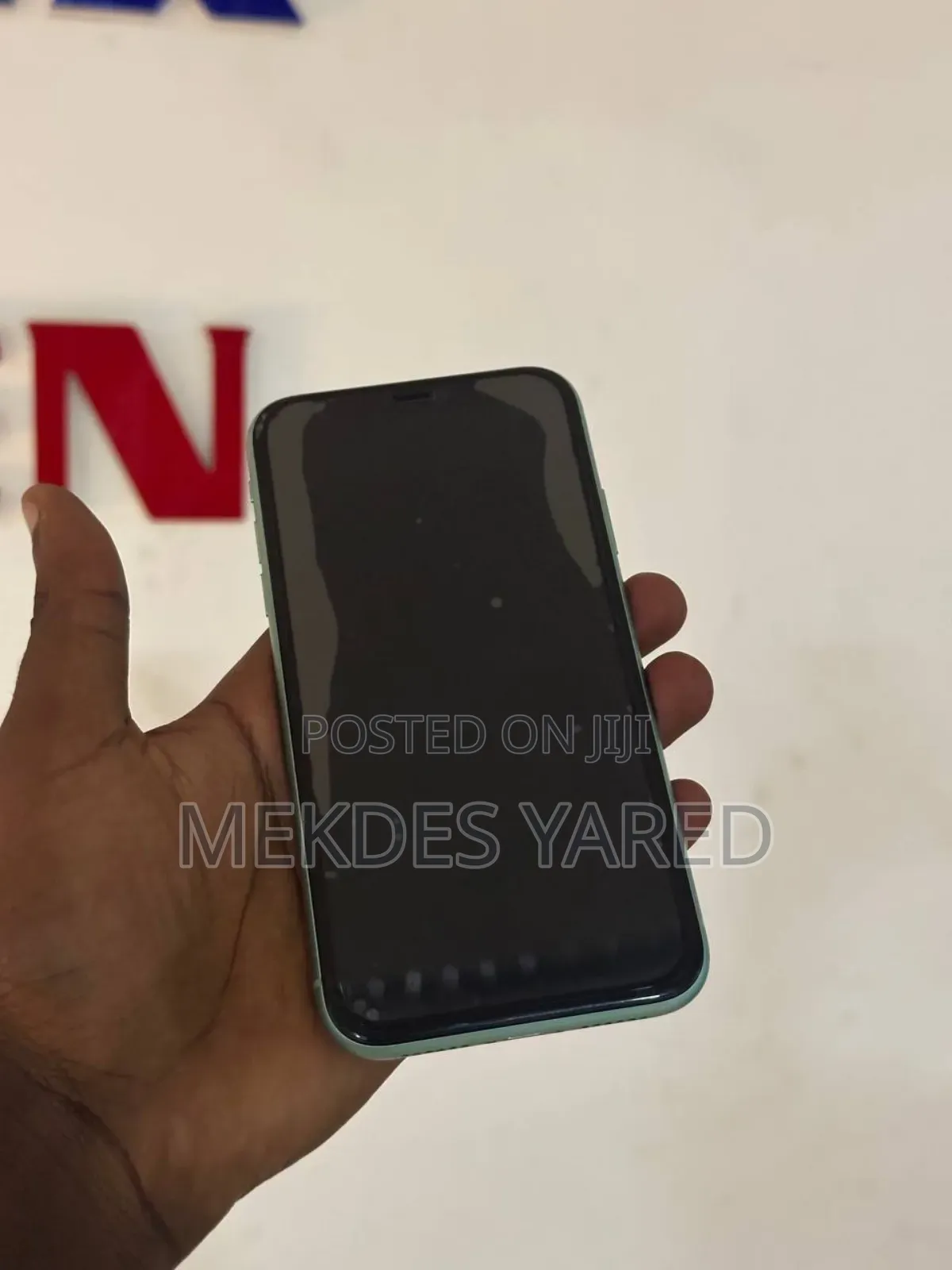 New Apple iPhone 11 64 GB Purple