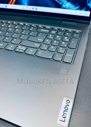 New Laptop Lenovo Yoga 7i 16GB Intel Core I7 SSD 512GB