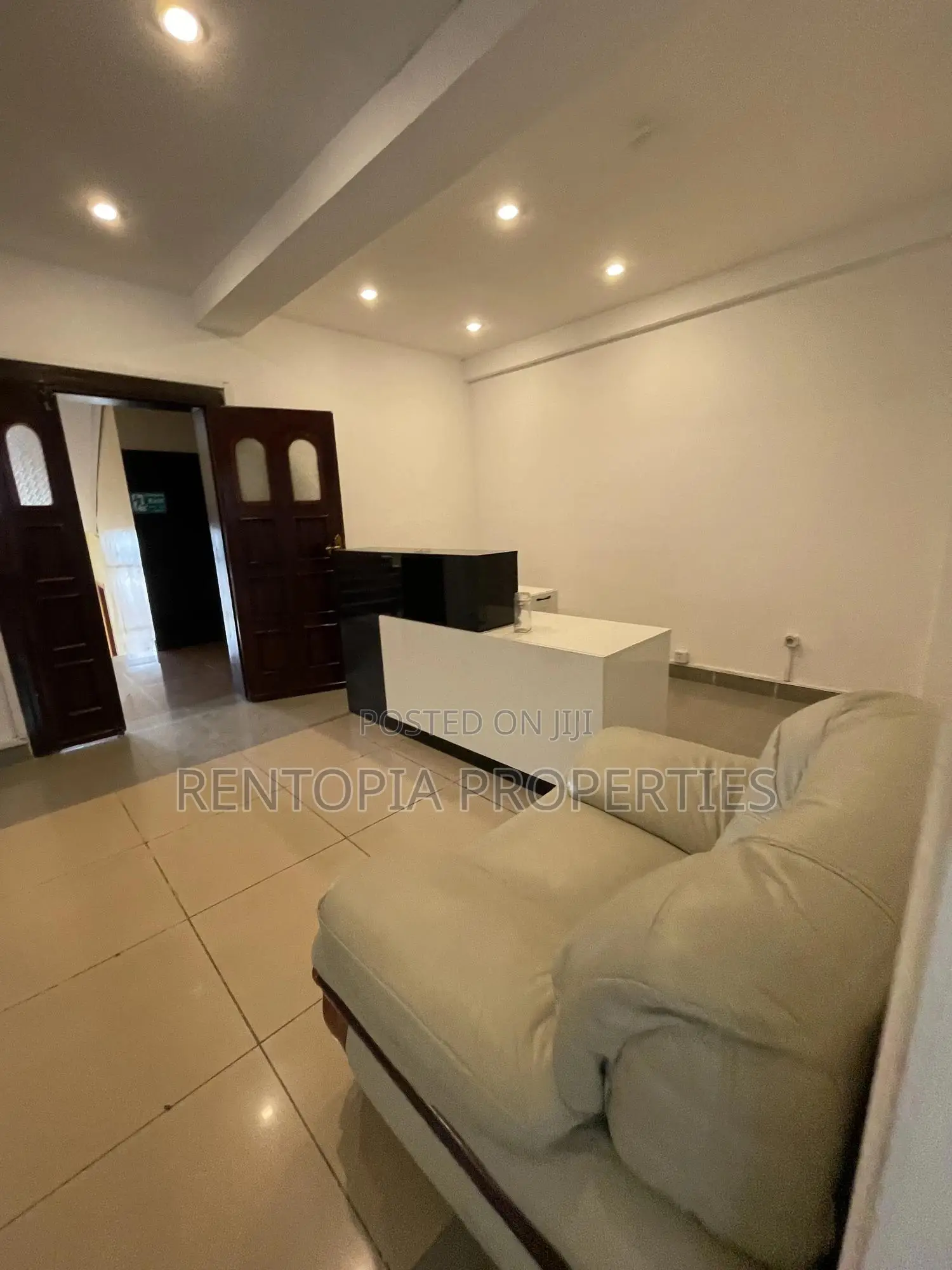 150sqm Office for Rent! At Bole የሚከራይ ቢሮ በቦሌ 150ካሬ