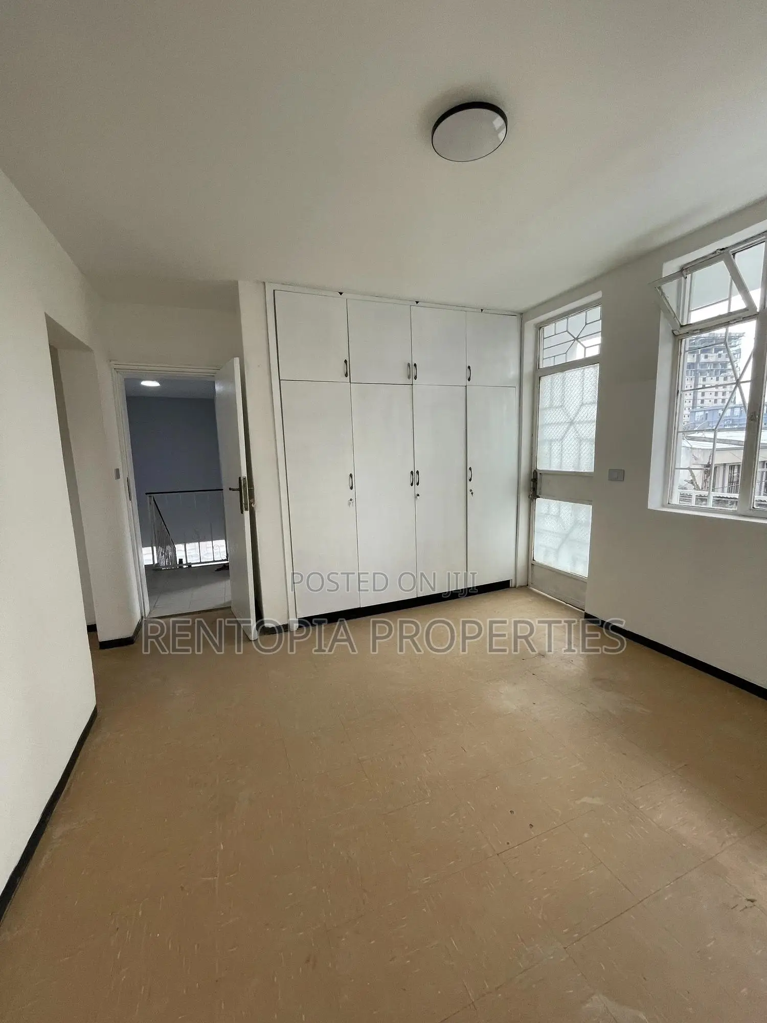 5bdrm Duplex in Bole for rent