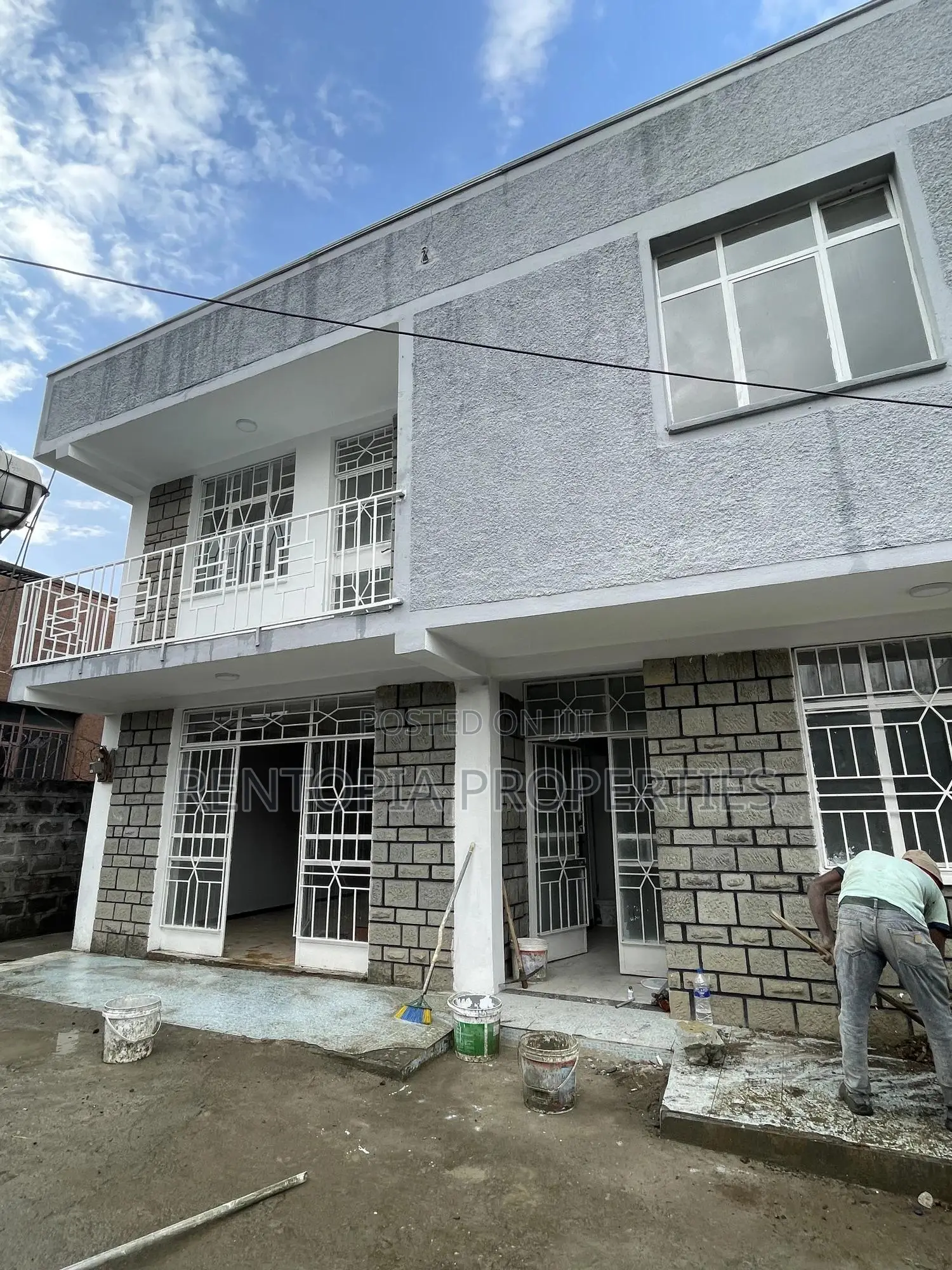 5bdrm Duplex in Bole for rent