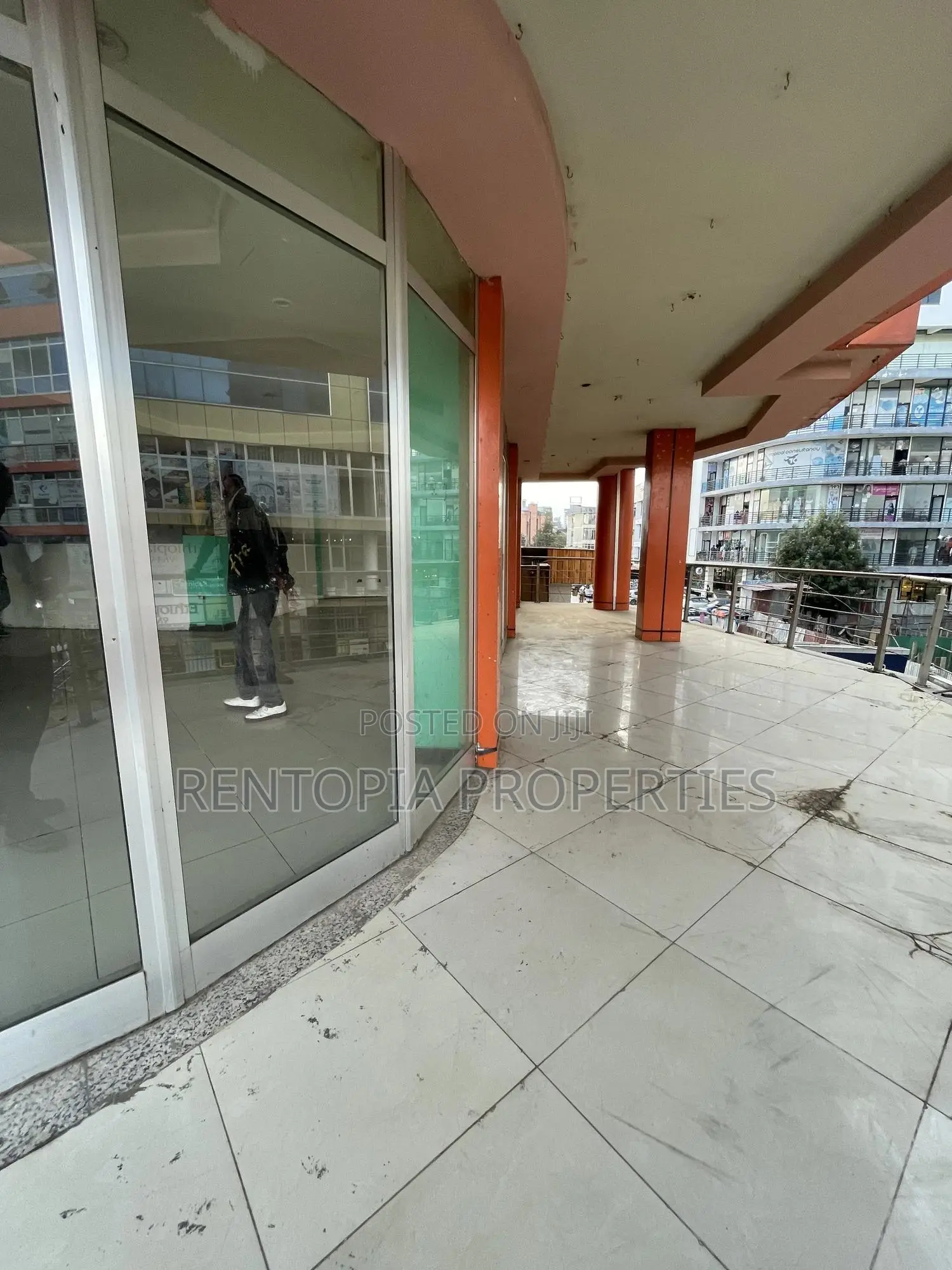 Cafe Restaurant for Rent! የሚከራይ ካፌናሬስቶራንት!