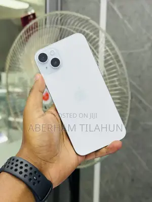 Photo - Apple iPhone 15 Plus 128 GB Blue