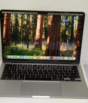 Photo - New Laptop Apple MacBook Air 2025 M4 13-Inch 16GB Apple M4 SSD 256GB