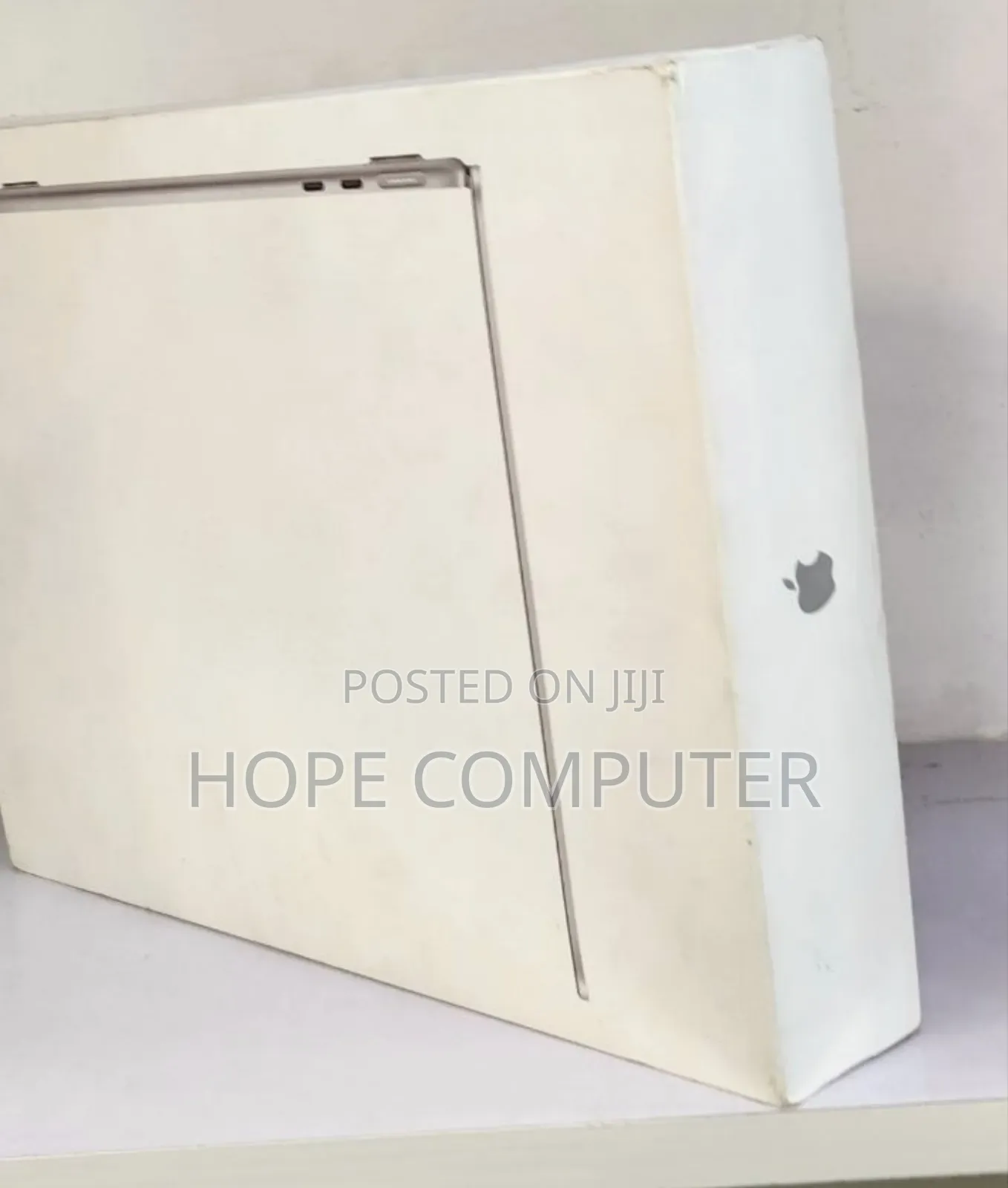 New Laptop Apple MacBook Air 2025 M4 13-Inch 16GB Apple M4 SSD 256GB