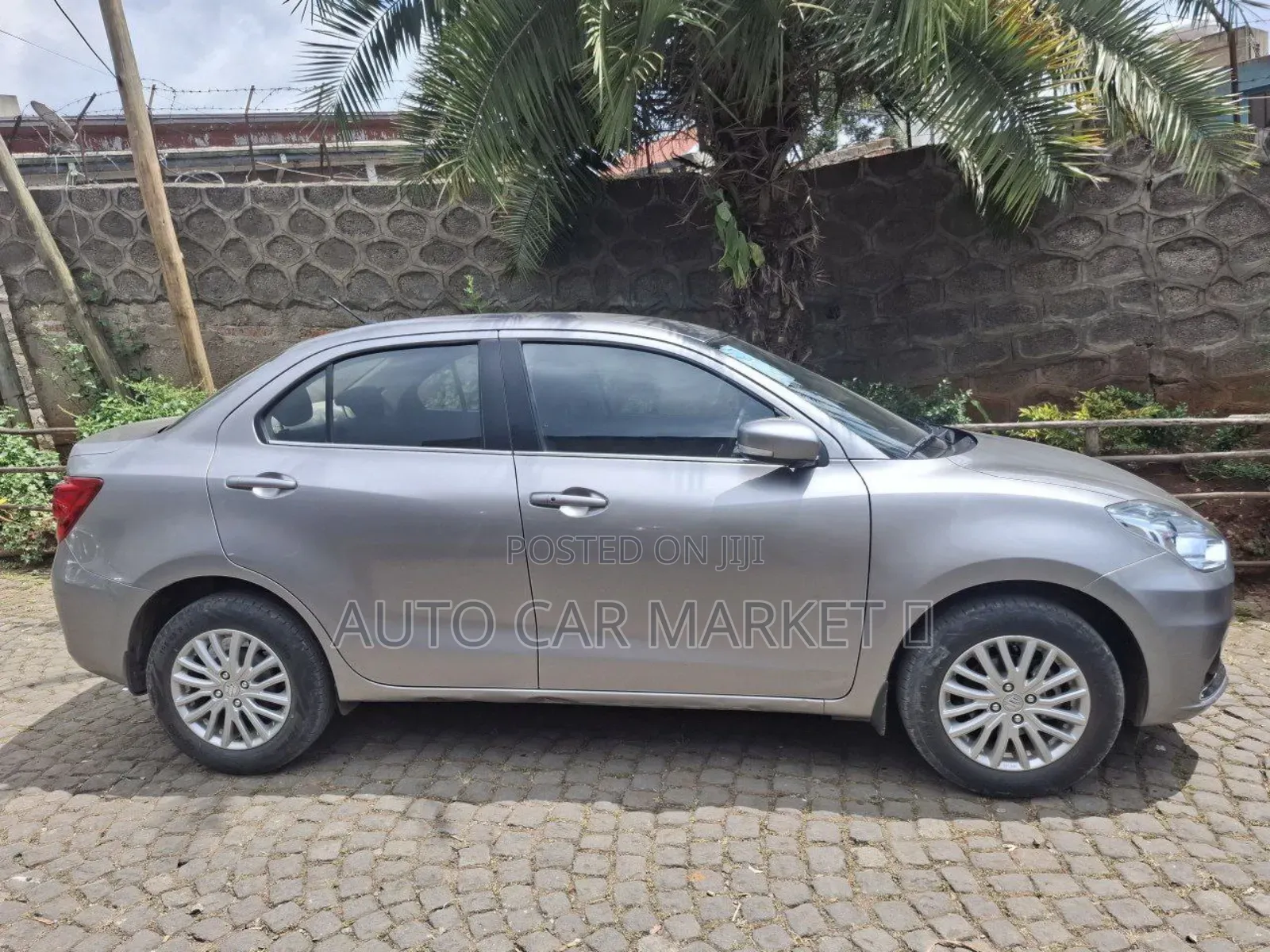Suzuki Dzire 2022 Silver