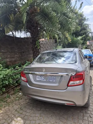 Suzuki Dzire 2022 Silver