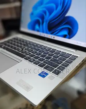 New Laptop HP EliteBook 840 G8 16GB Intel Core I7 SSD 512GB