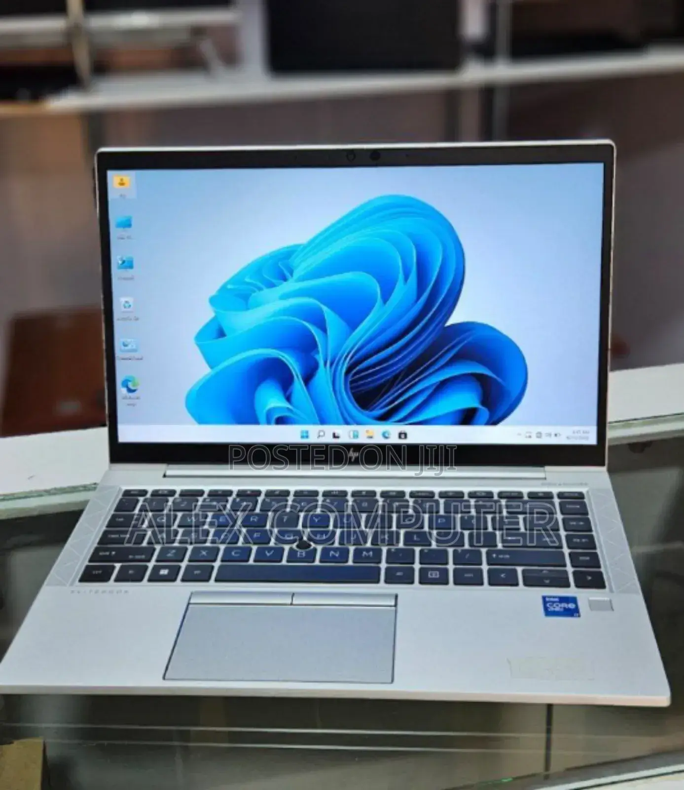 New Laptop HP EliteBook 840 G8 16GB Intel Core I7 SSD 512GB