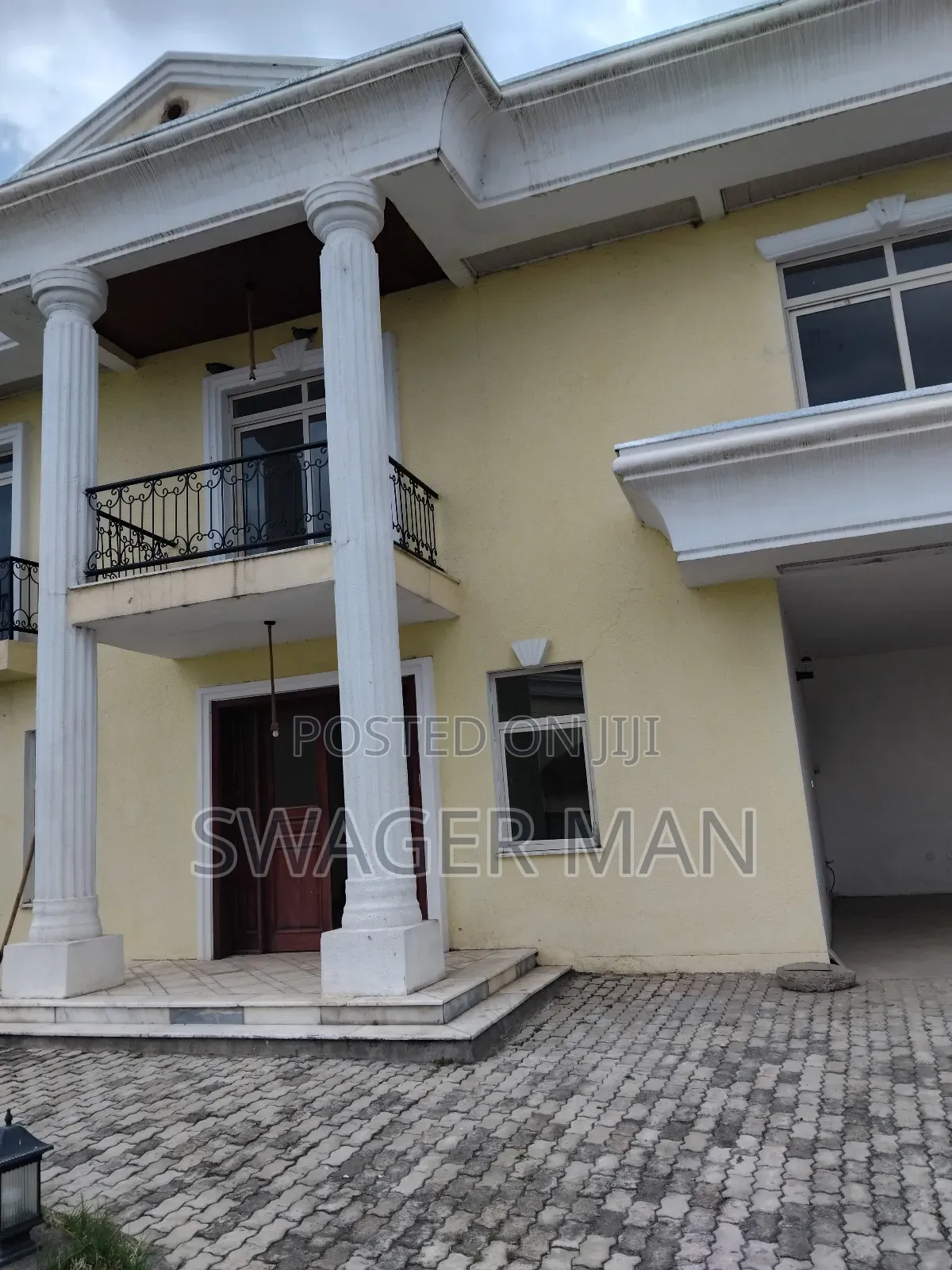 Furnished 6bdrm Townhouse/Terrace in Tafo Ccd, Yeka for sale