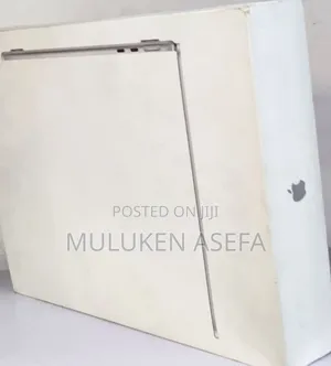 New Laptop Apple MacBook Air 2025 M4 13-Inch 16GB Apple M4 SSD 256GB