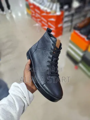 Photo -  Eeoo Boots Sneakers 
 Stock Product China 