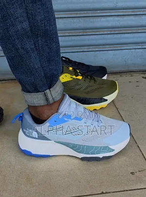 Photo -  the Northface Hiking Master Quality Comfort Sneakers