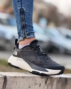  the Northface Hiking Master Quality Comfort Sneakers