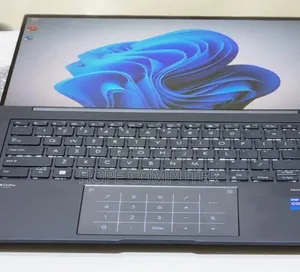 New Laptop Asus ZenBook UX430UQ 16GB Intel Core I7 SSD 512GB