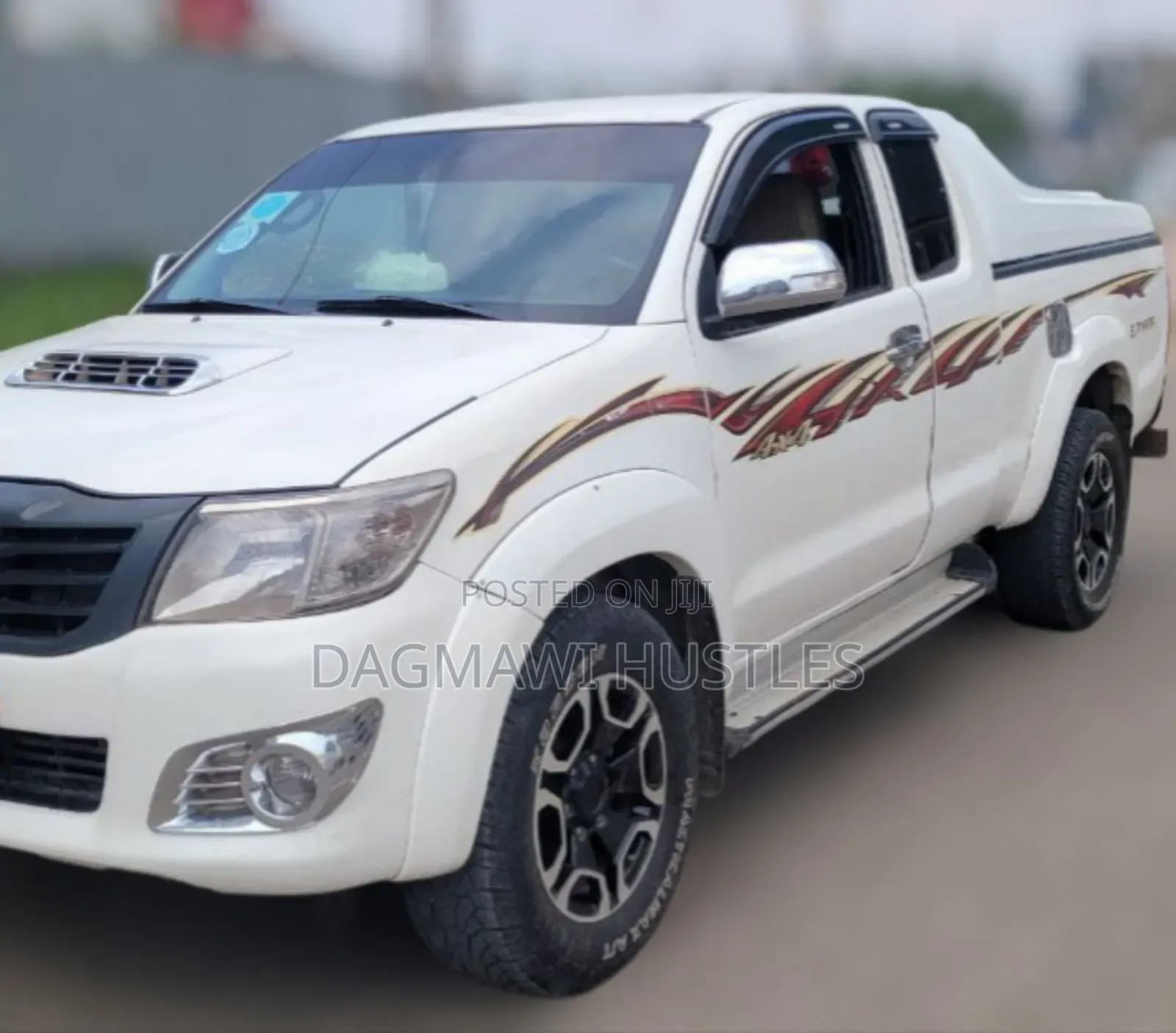 Toyota Hilux 2013 White