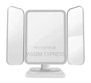 የራሱ Led Light ያለው የmake Up Mirror