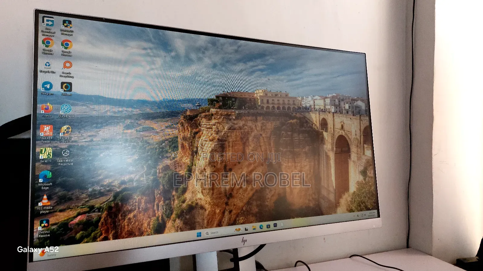 Hp Elite Book 27 Inches Frameless