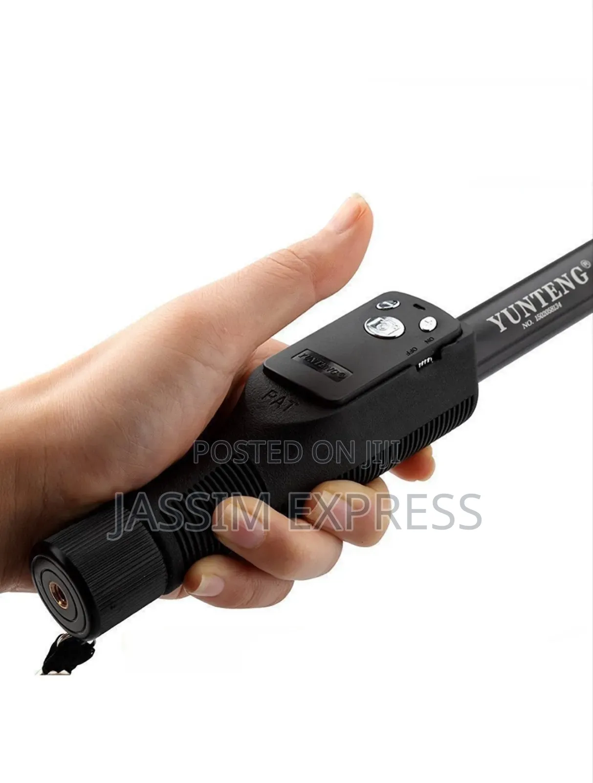 2በ1 የያዘ Selfi Stick Tripod በብሉቱዝ የሚሰራ እና የራሱ ሪሞት ያለው (1.2 Meter የሚረዝም)