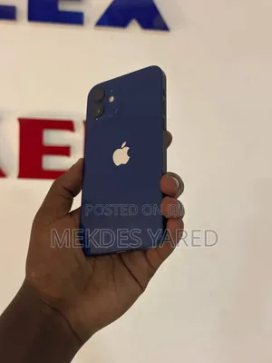 New Apple iPhone 12 64 GB Blue