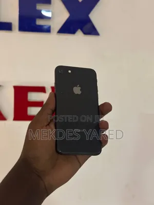 Photo - New Apple iPhone 8 64 GB Black