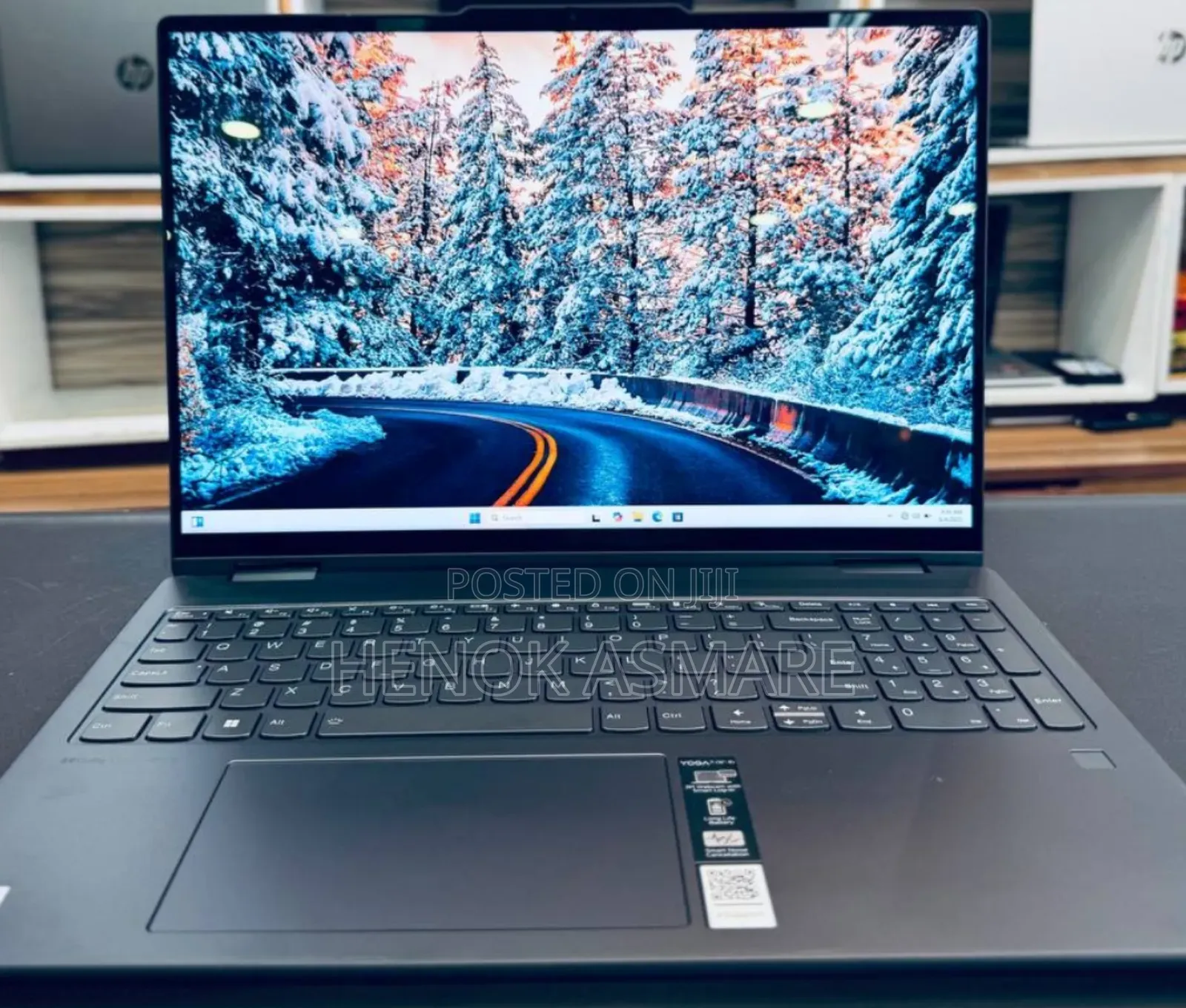 New Laptop Lenovo Yoga 7i 16GB Intel Core I7 SSD 512GB