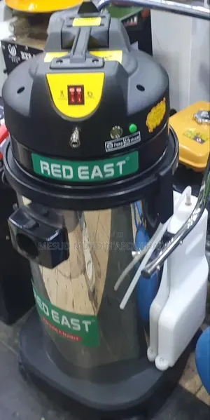 Red East Vacuum Clenaer