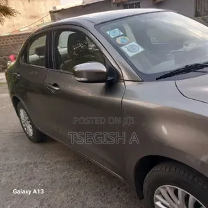 Photo - New Suzuki Dzire 2022 Gray
