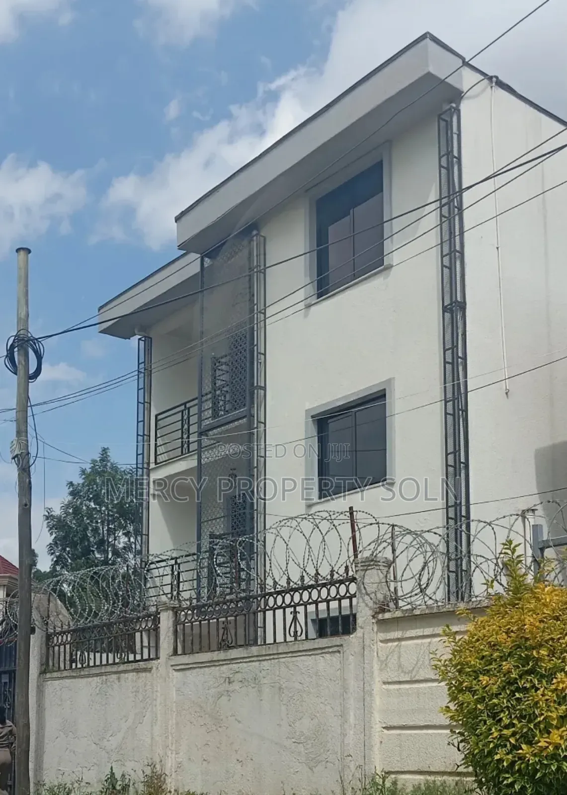 5bdrm House in Bole for sale