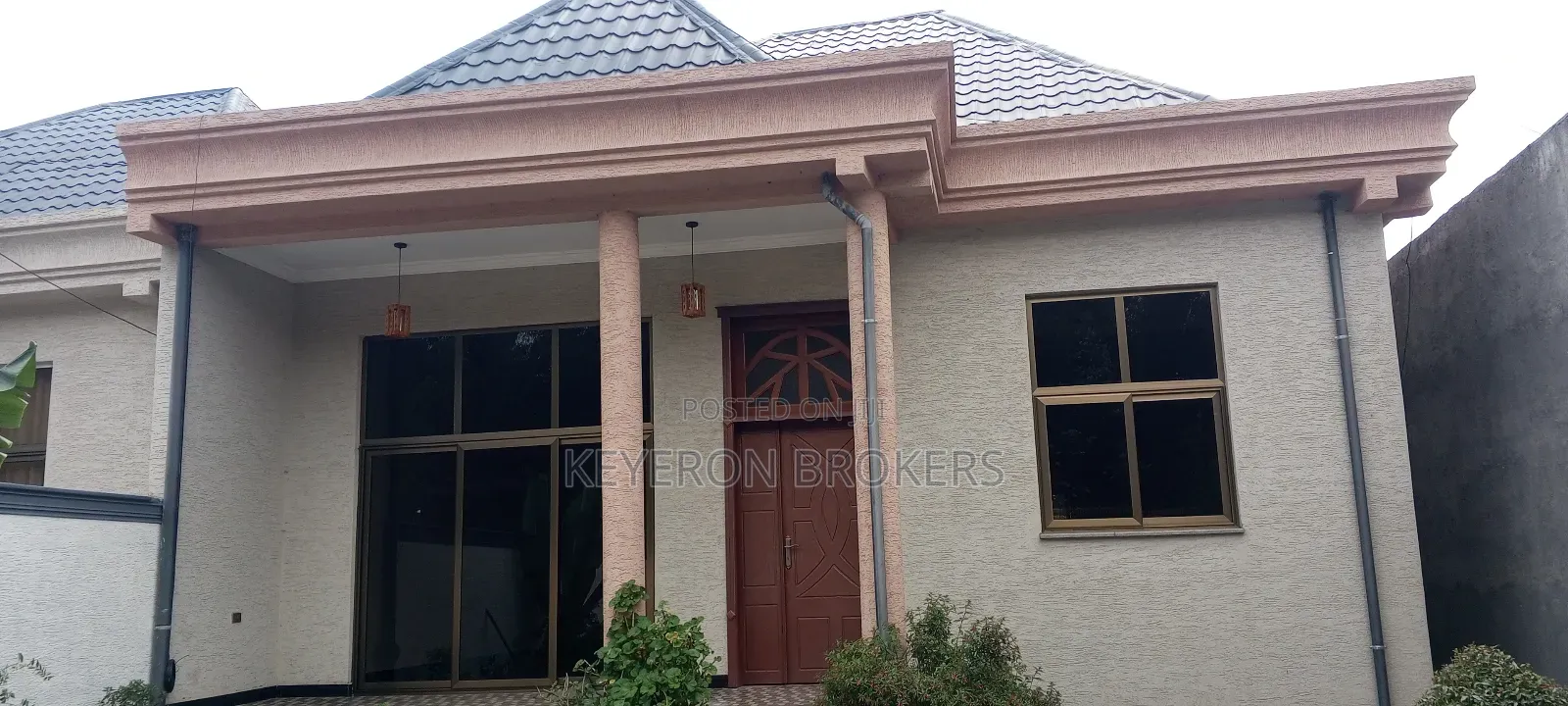 5bdrm Villa in Oromia Shagar for sale