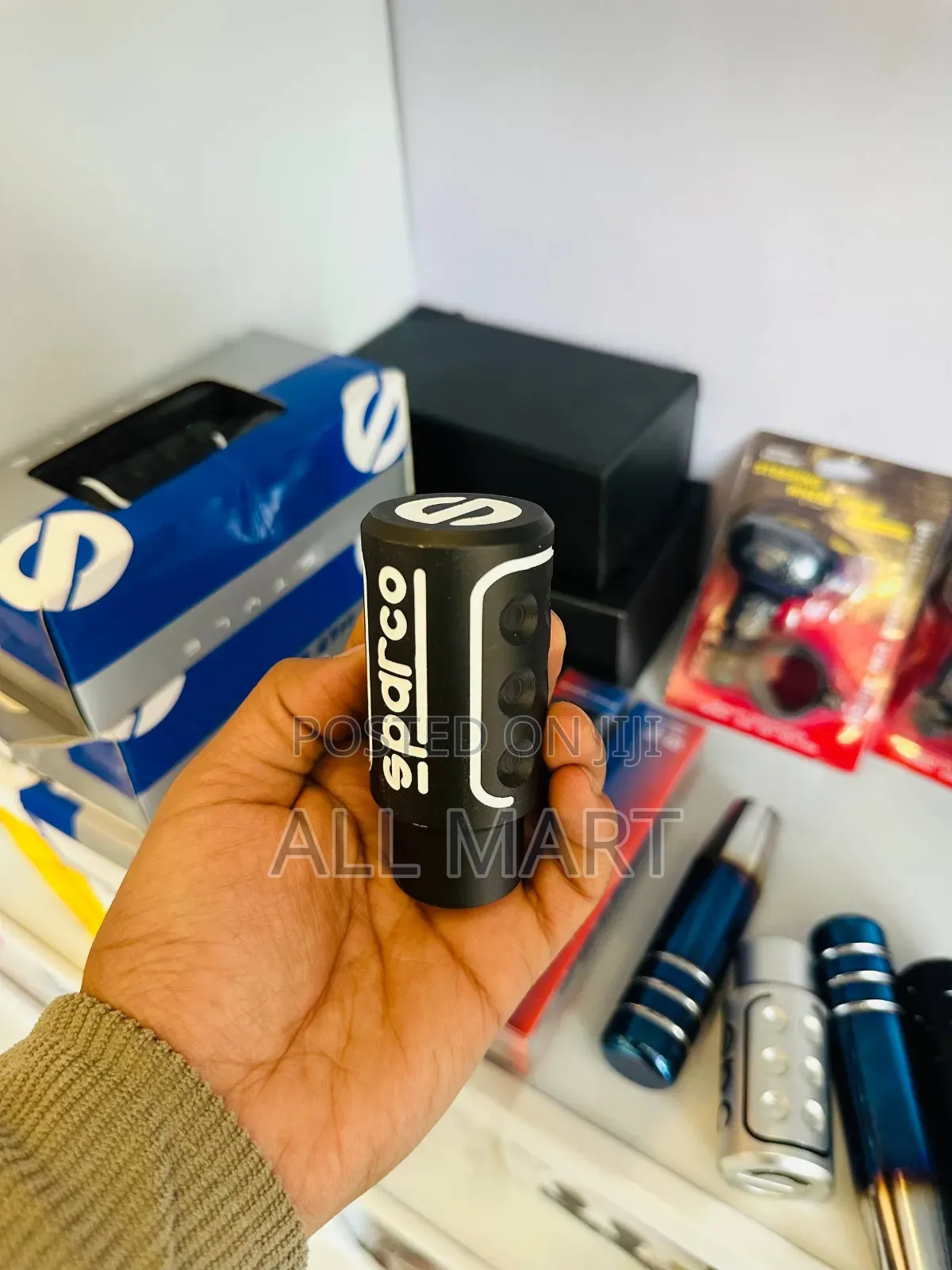 የማርሽ አናት
Brand New