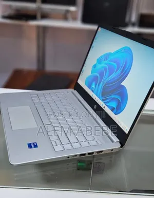 New Laptop HP Stream Notebook 8GB Intel Core I7 SSD 512GB