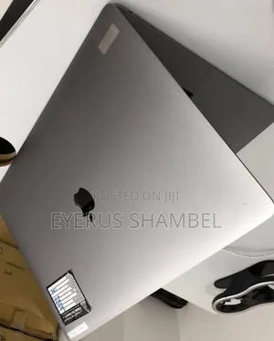 New Laptop Apple MacBook Pro 16GB Intel Core I9 SSD 512GB