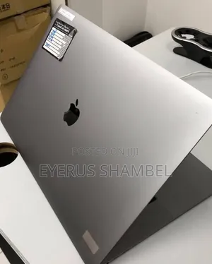 New Laptop Apple MacBook Pro 16GB Intel Core I9 SSD 512GB