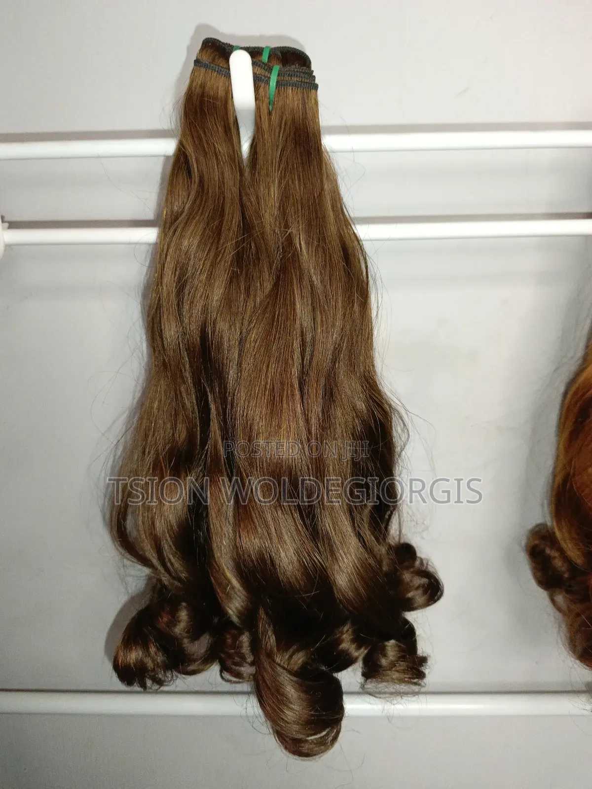 18 Inch
Super Double Drawn Fumi Curl